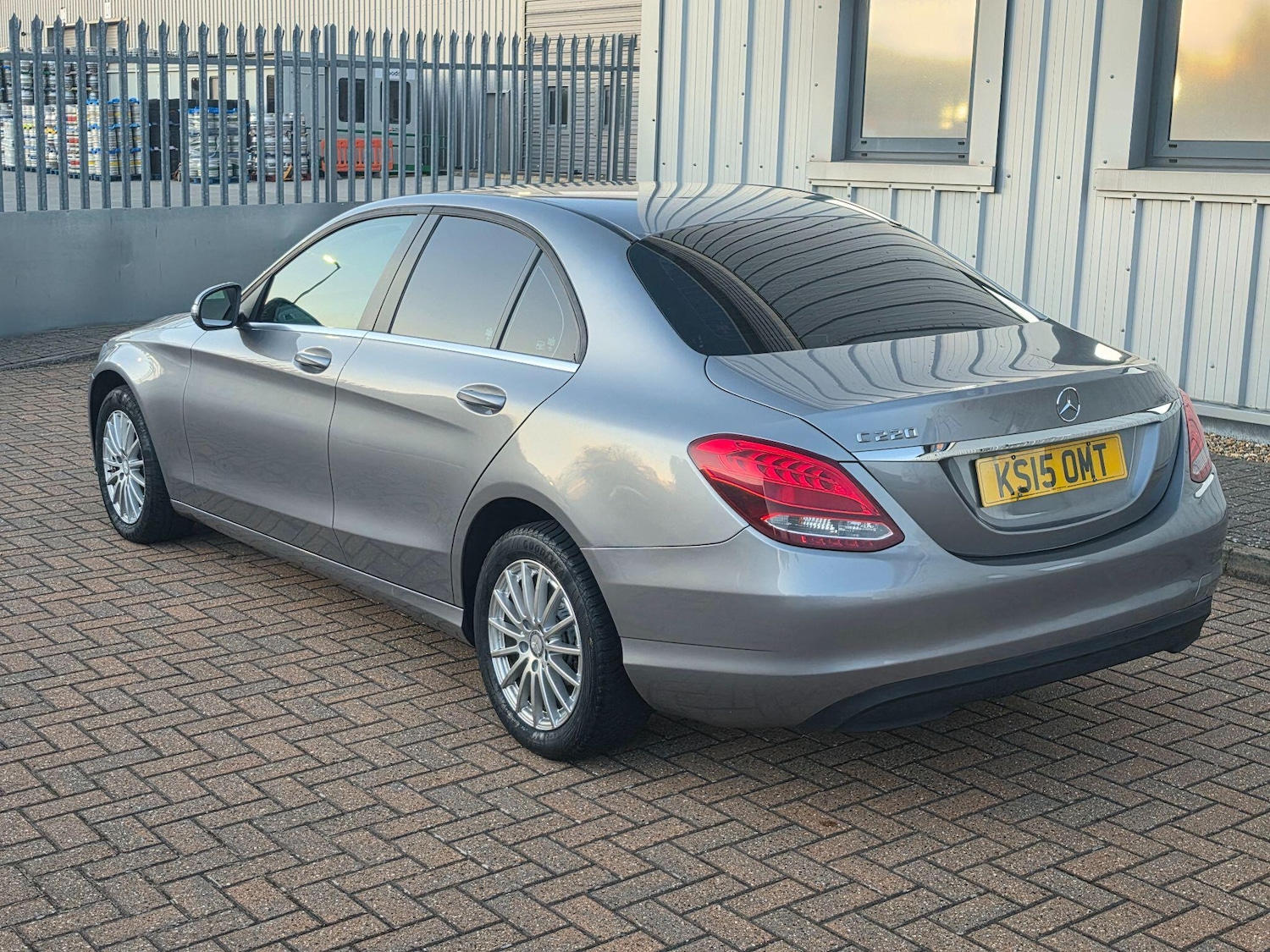 Used Mercedes-Benz C Class 2015 for sale - 78062809: Photo 8