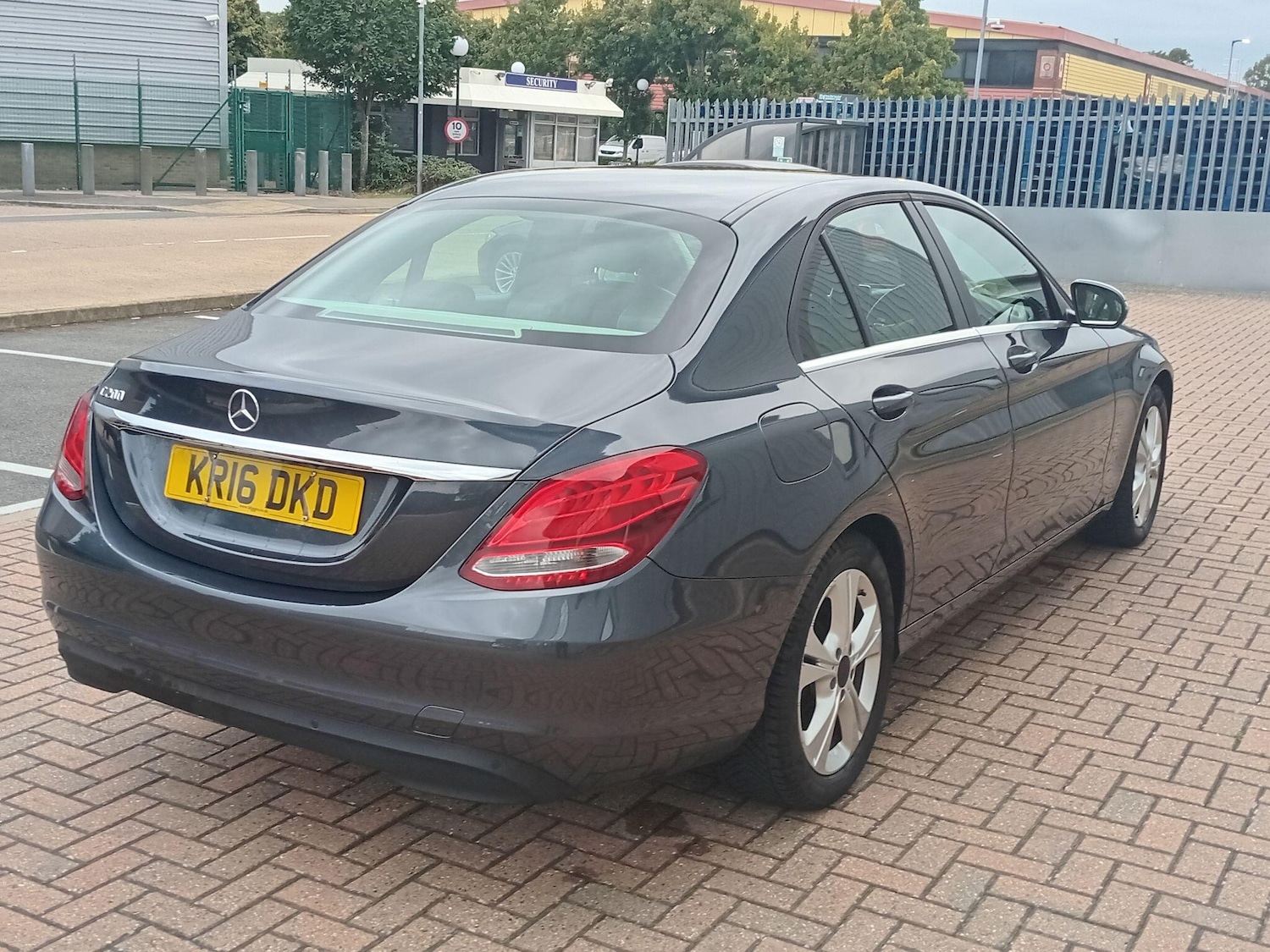 Used Mercedes-Benz C Class 2016 for sale - 76094359: Photo 14