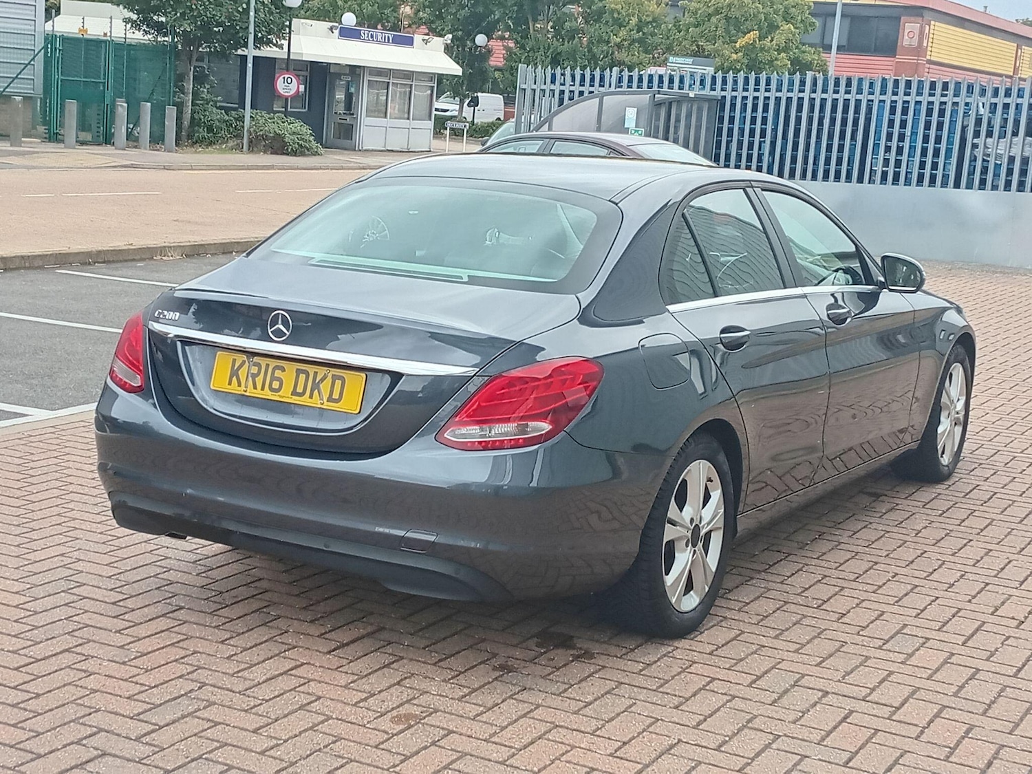 Used Mercedes-Benz C Class 2016 for sale - 76094359: Photo 17