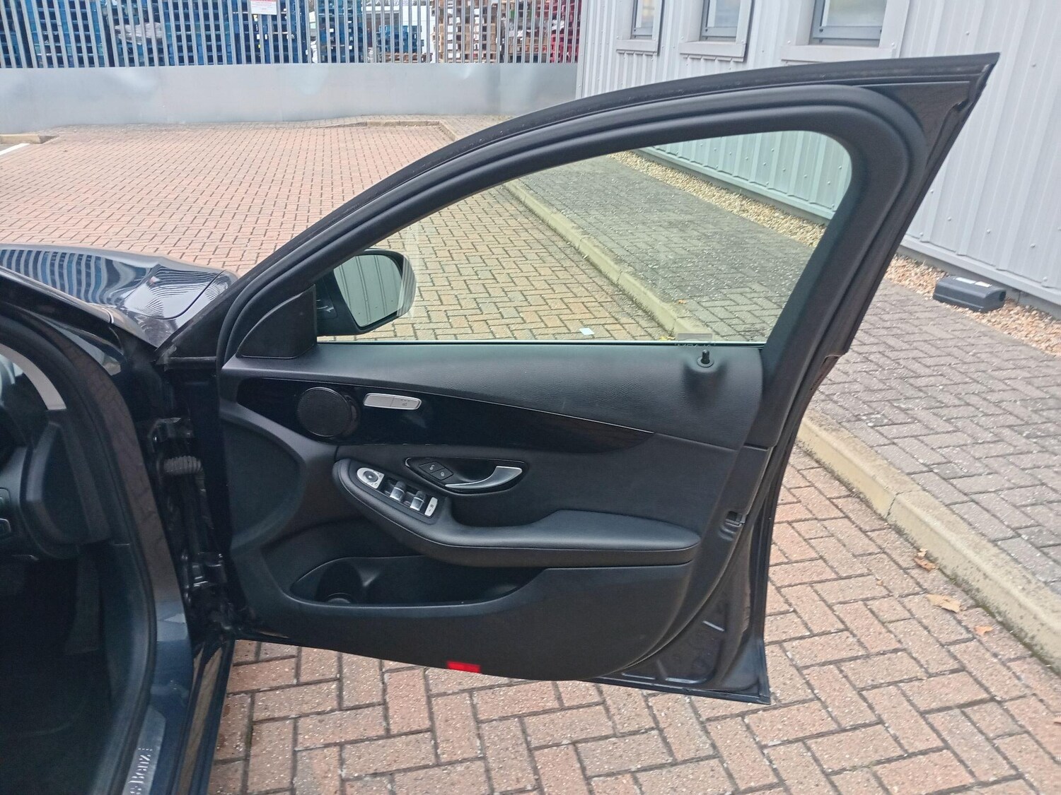 Used Mercedes-Benz C Class 2016 for sale - 76094359: Photo 28