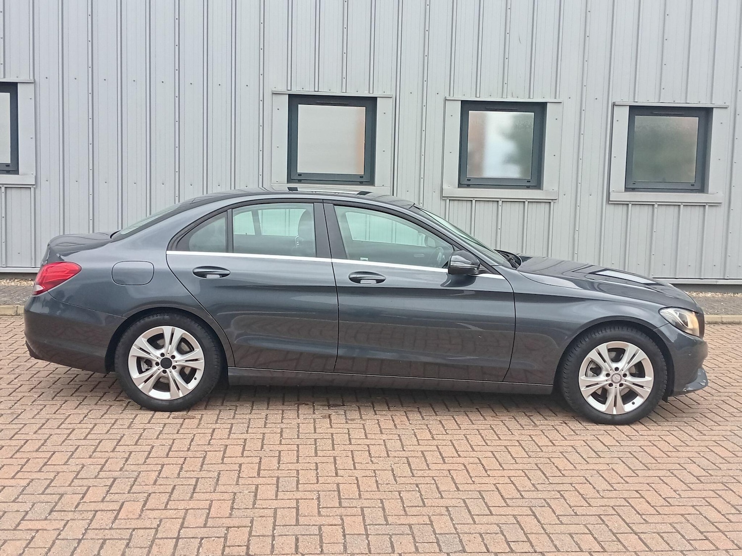 Used Mercedes-Benz C Class 2016 for sale - 76094359: Photo 9