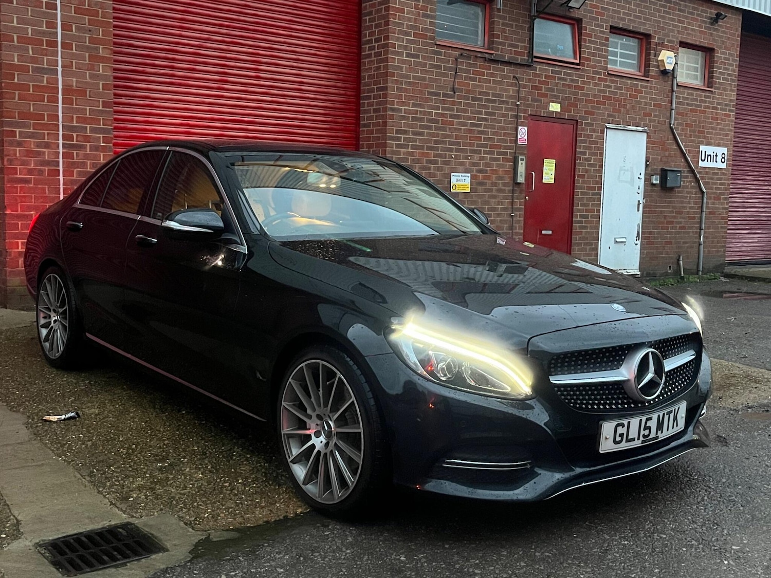 Used Mercedes-Benz C Class 2015 for sale - 76597307: Photo 10