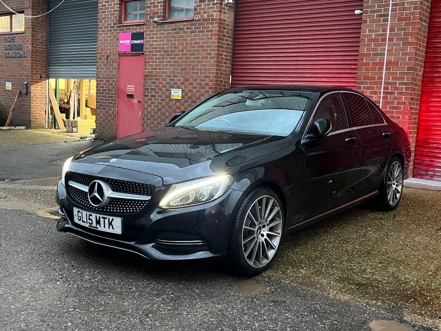 Used Mercedes-Benz C Class 2015 for sale - 76597307: Photo 15