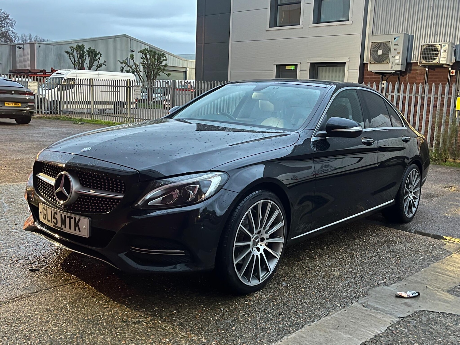 Used Mercedes-Benz C Class 2015 for sale - 76597307: Photo 17