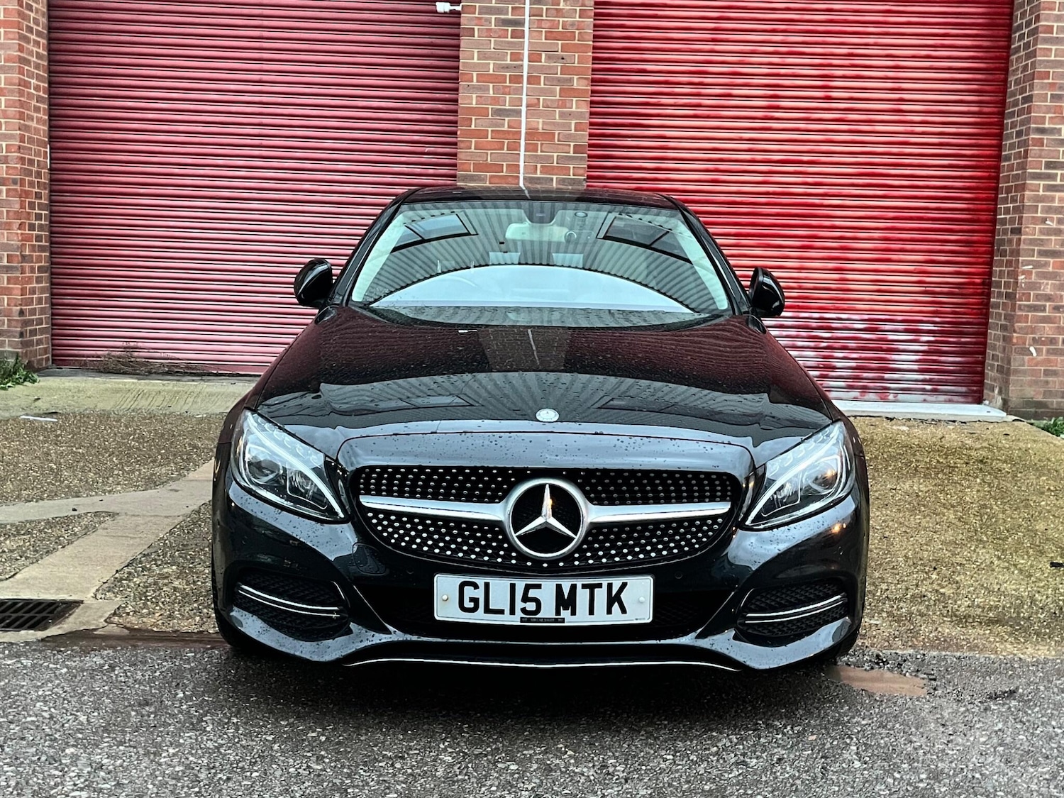 Used Mercedes-Benz C Class 2015 for sale - 76597307: Photo 2