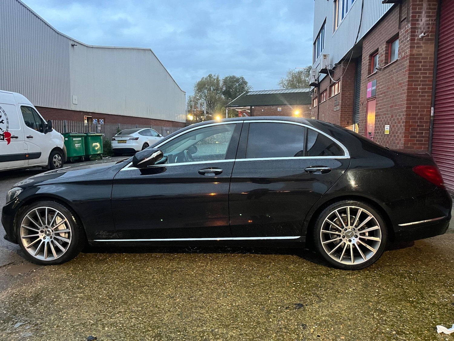 Used Mercedes-Benz C Class 2015 for sale - 76597307: Photo 23