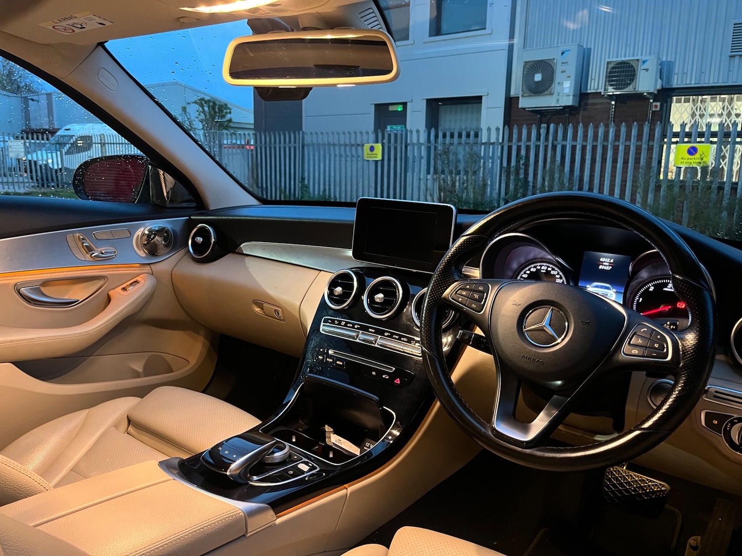 Used Mercedes-Benz C Class 2015 for sale - 76597307: Photo 40