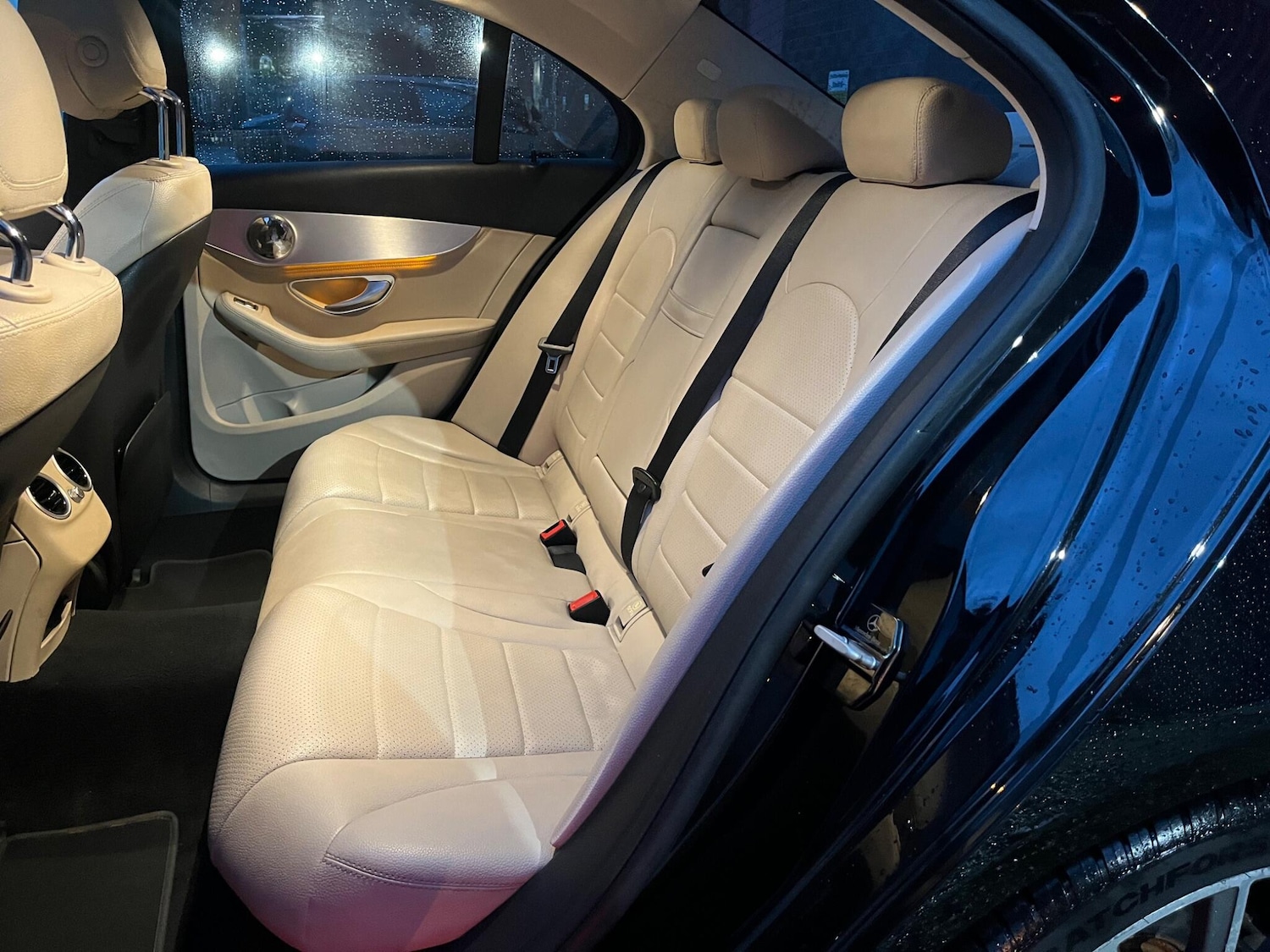 Used Mercedes-Benz C Class 2015 for sale - 76597307: Photo 45