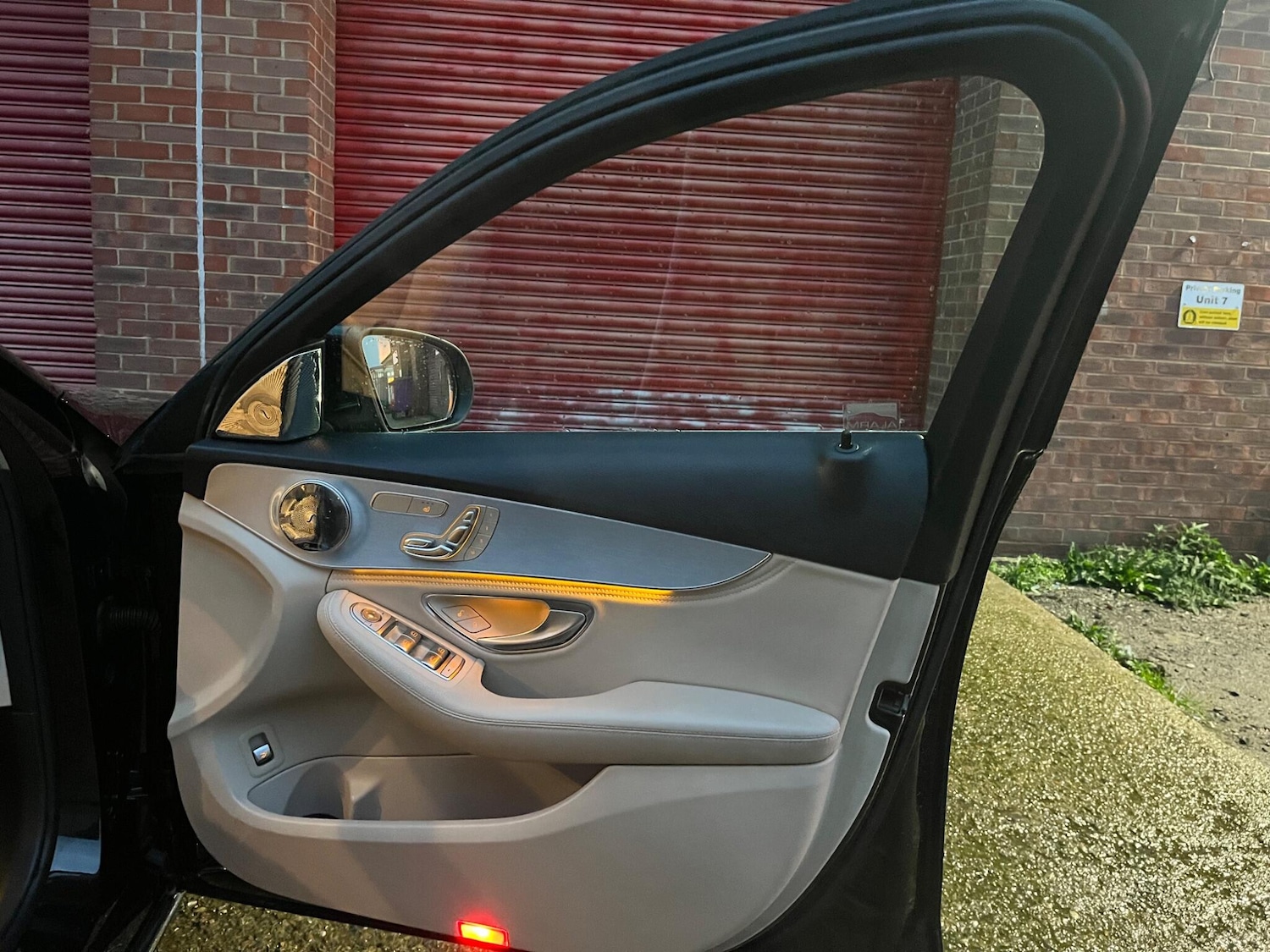 Used Mercedes-Benz C Class 2015 for sale - 76597307: Photo 56