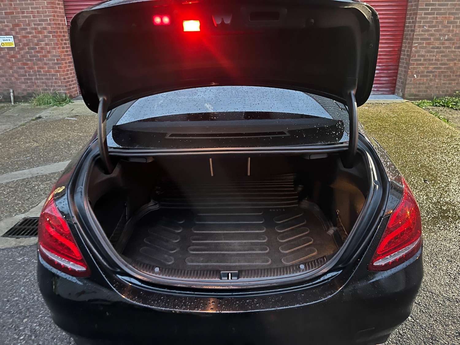 Used Mercedes-Benz C Class 2015 for sale - 76597307: Photo 77