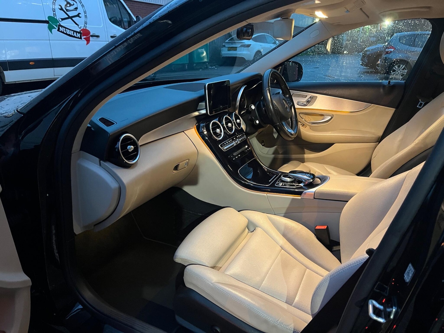 Used Mercedes-Benz C Class 2015 for sale - 76597307: Photo 80