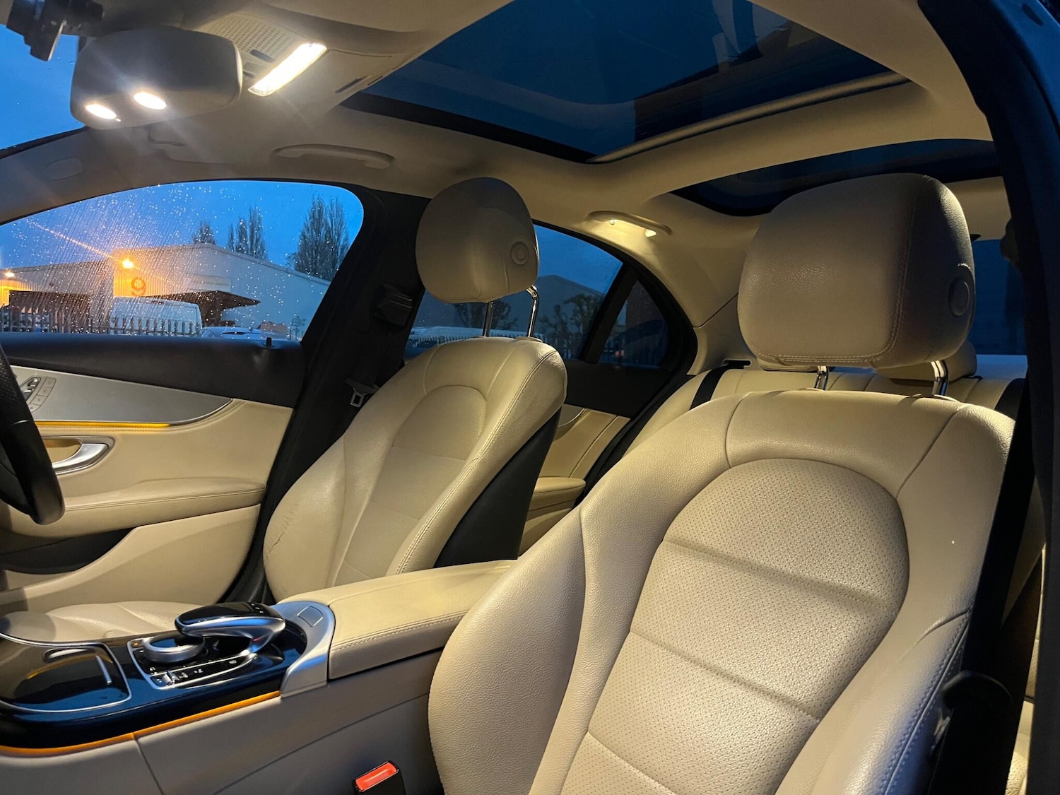 Used Mercedes-Benz C Class 2015 for sale - 76597307: Photo 83