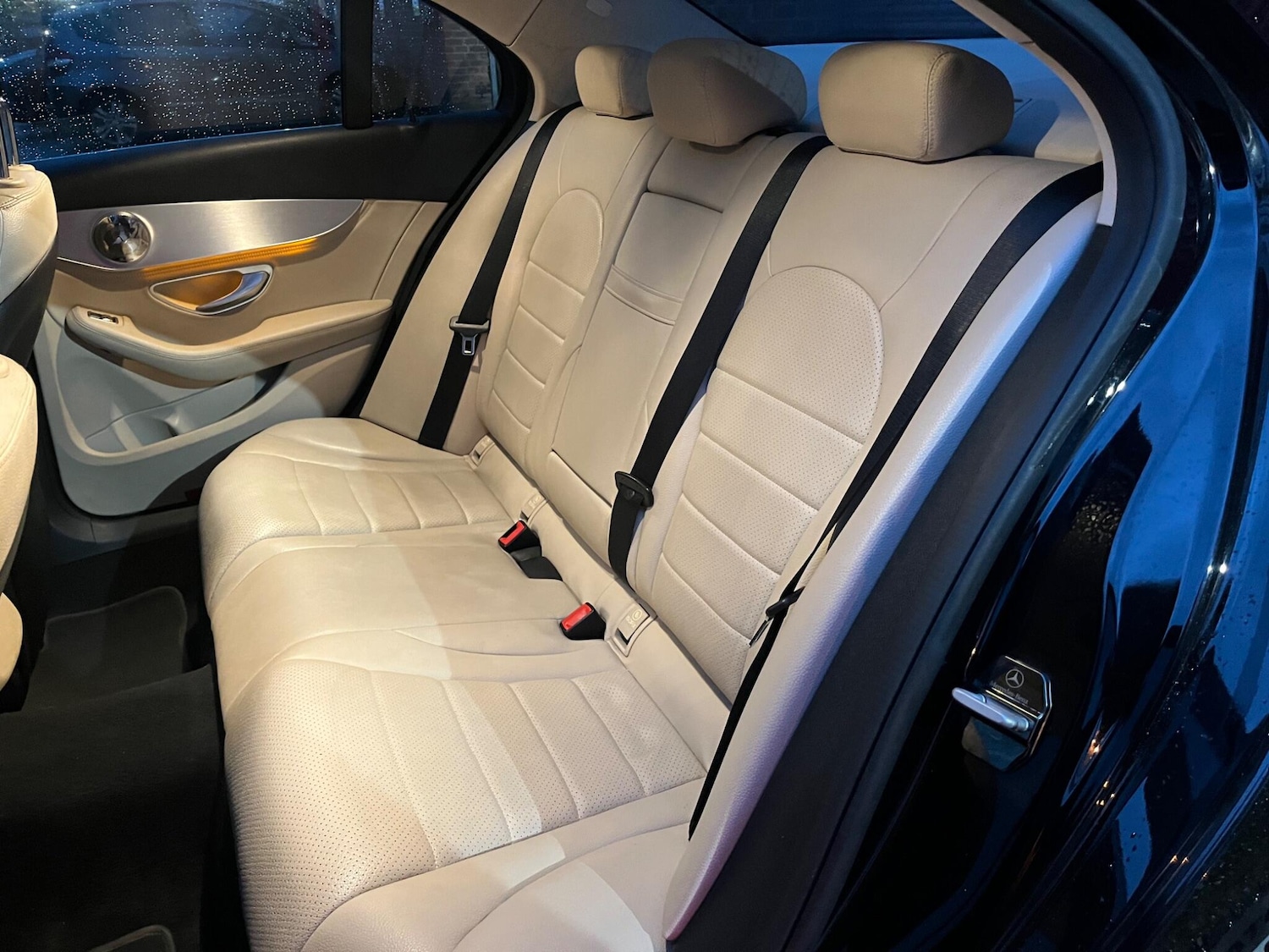 Used Mercedes-Benz C Class 2015 for sale - 76597307: Photo 90