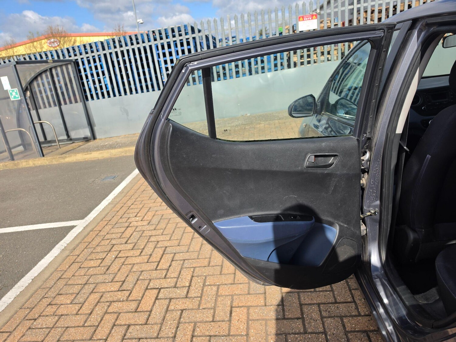 Used Hyundai i10 2014 for sale - 78019482: Photo 22