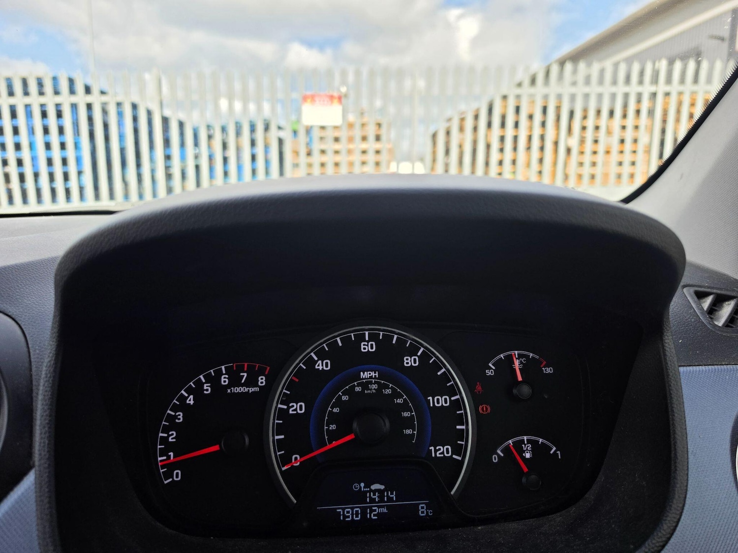 Used Hyundai i10 2014 for sale - 78019482: Photo 25