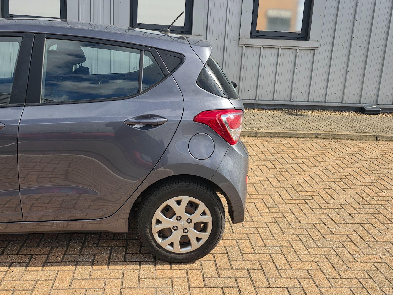 Used Hyundai i10 2014 for sale - 78019482: Photo 31