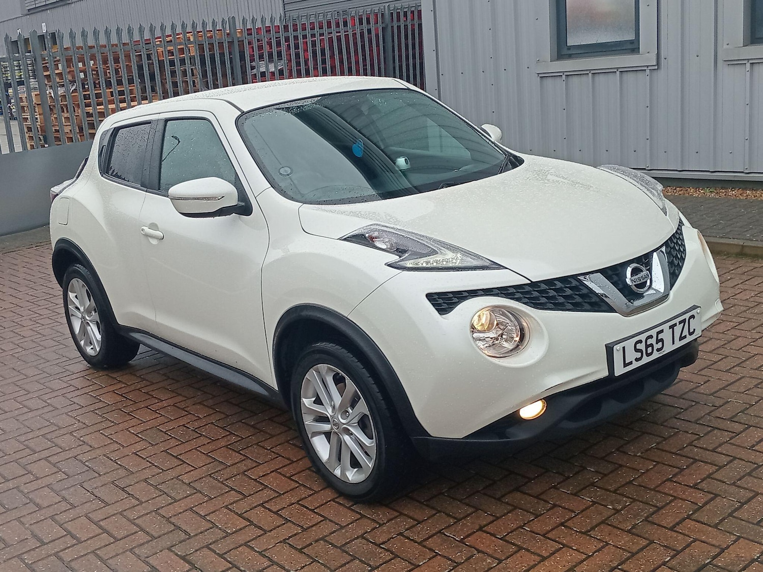 Used Nissan Juke 2015 for sale - 76550768: Photo 1