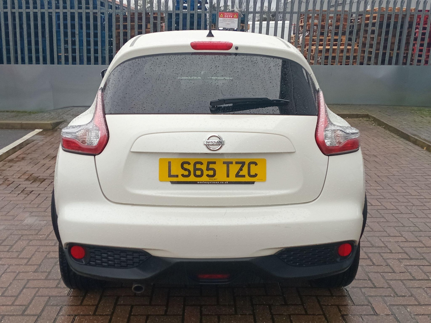 Used Nissan Juke 2015 for sale - 76550768: Photo 11