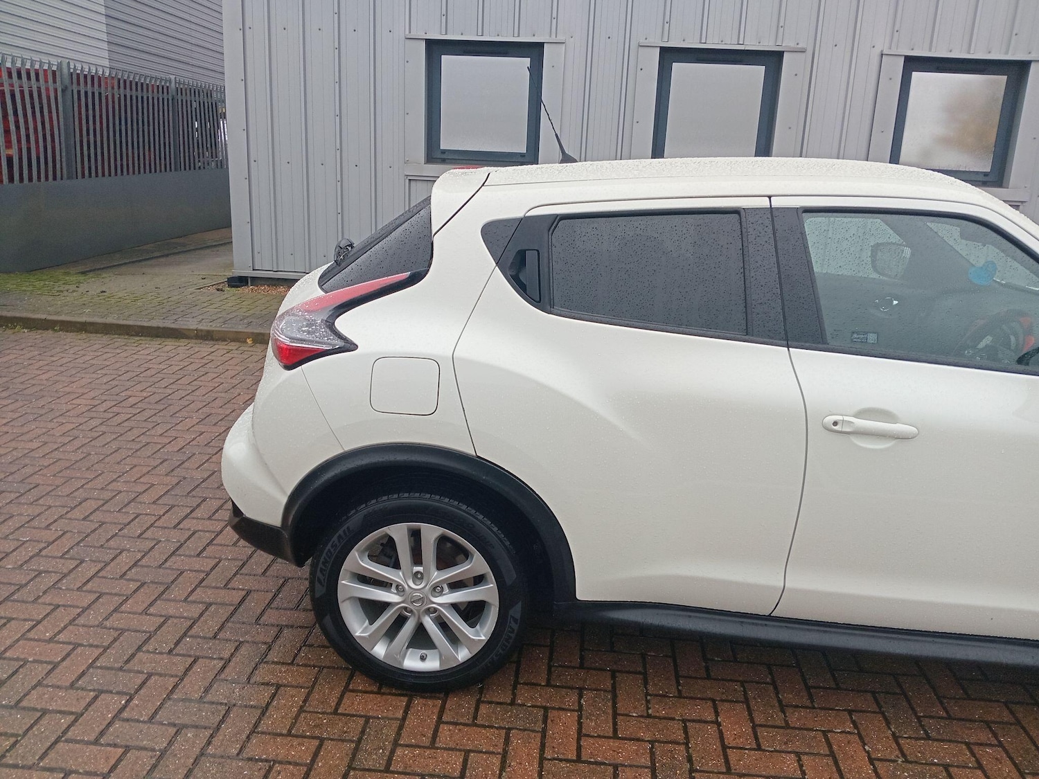Used Nissan Juke 2015 for sale - 76550768: Photo 12