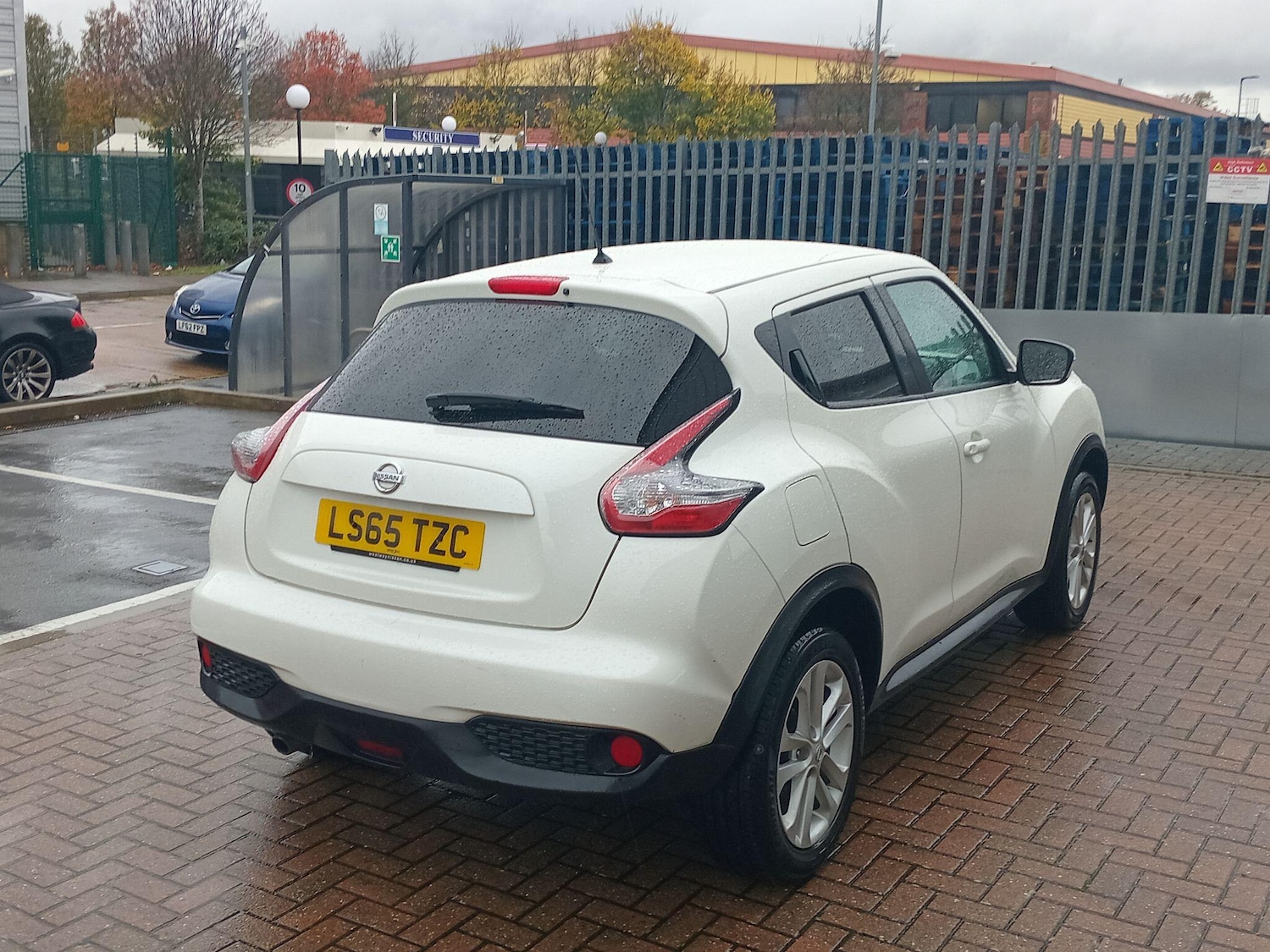 Used Nissan Juke 2015 for sale - 76550768: Photo 17