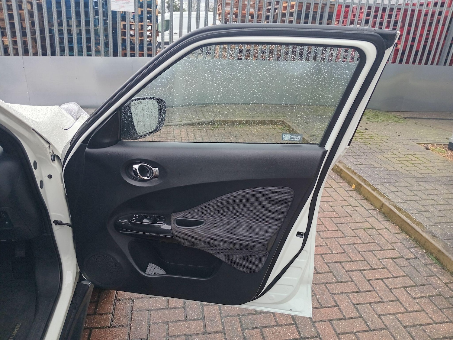 Used Nissan Juke 2015 for sale - 76550768: Photo 26