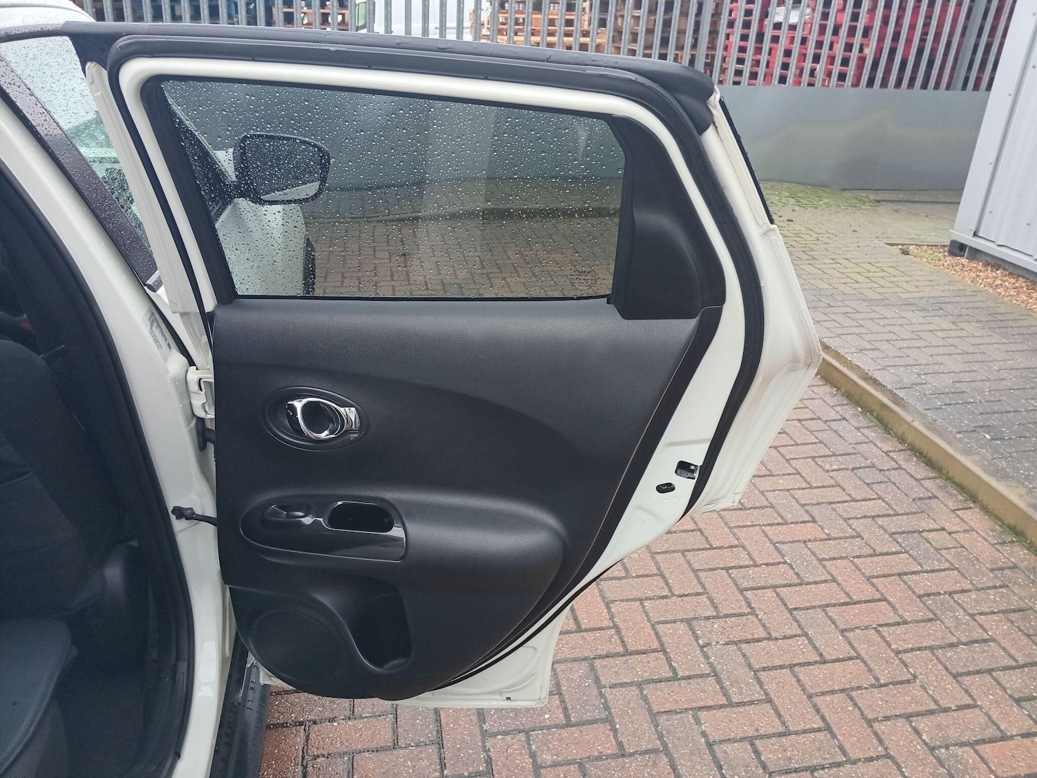 Used Nissan Juke 2015 for sale - 76550768: Photo 27