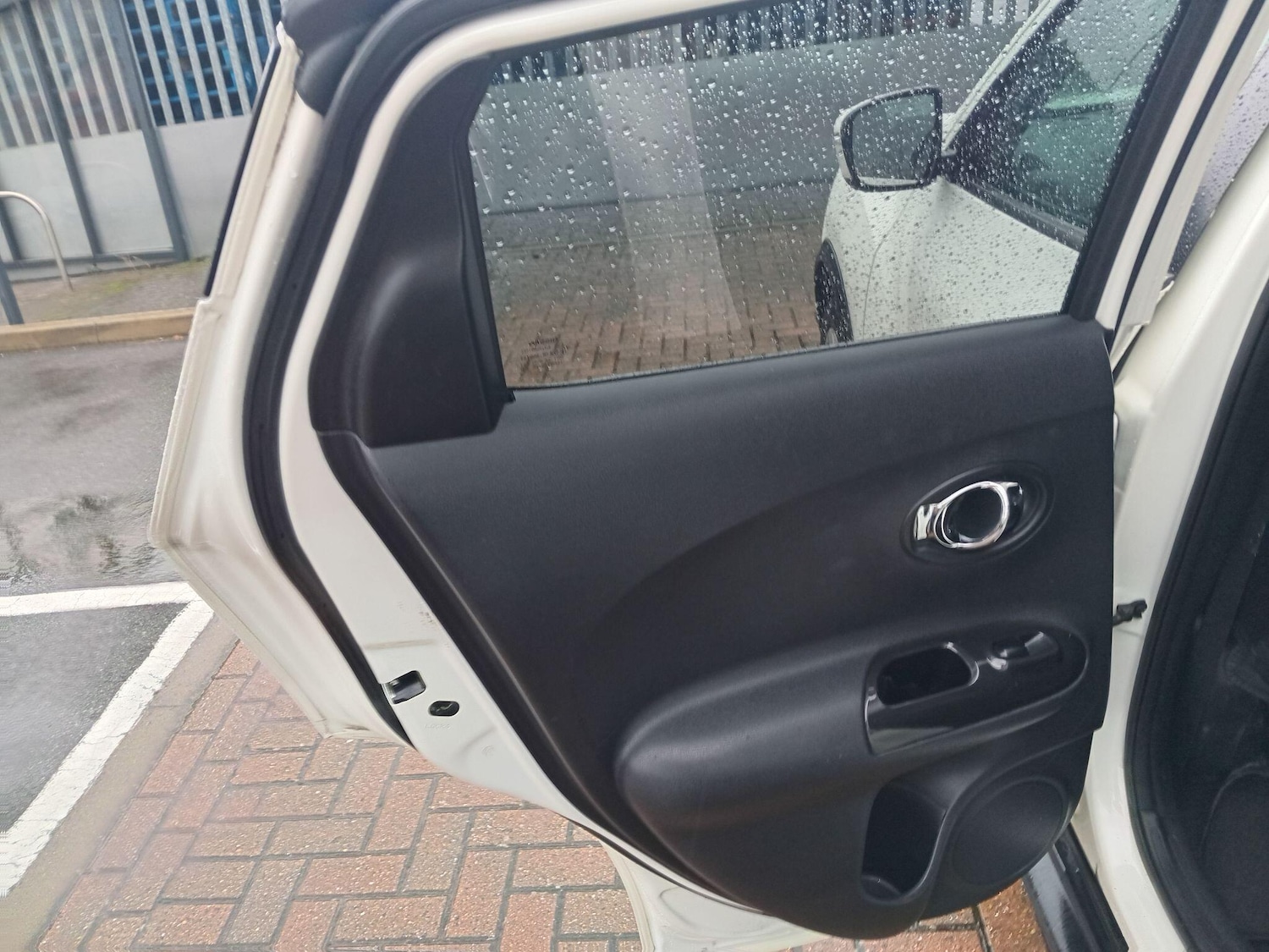 Used Nissan Juke 2015 for sale - 76550768: Photo 29