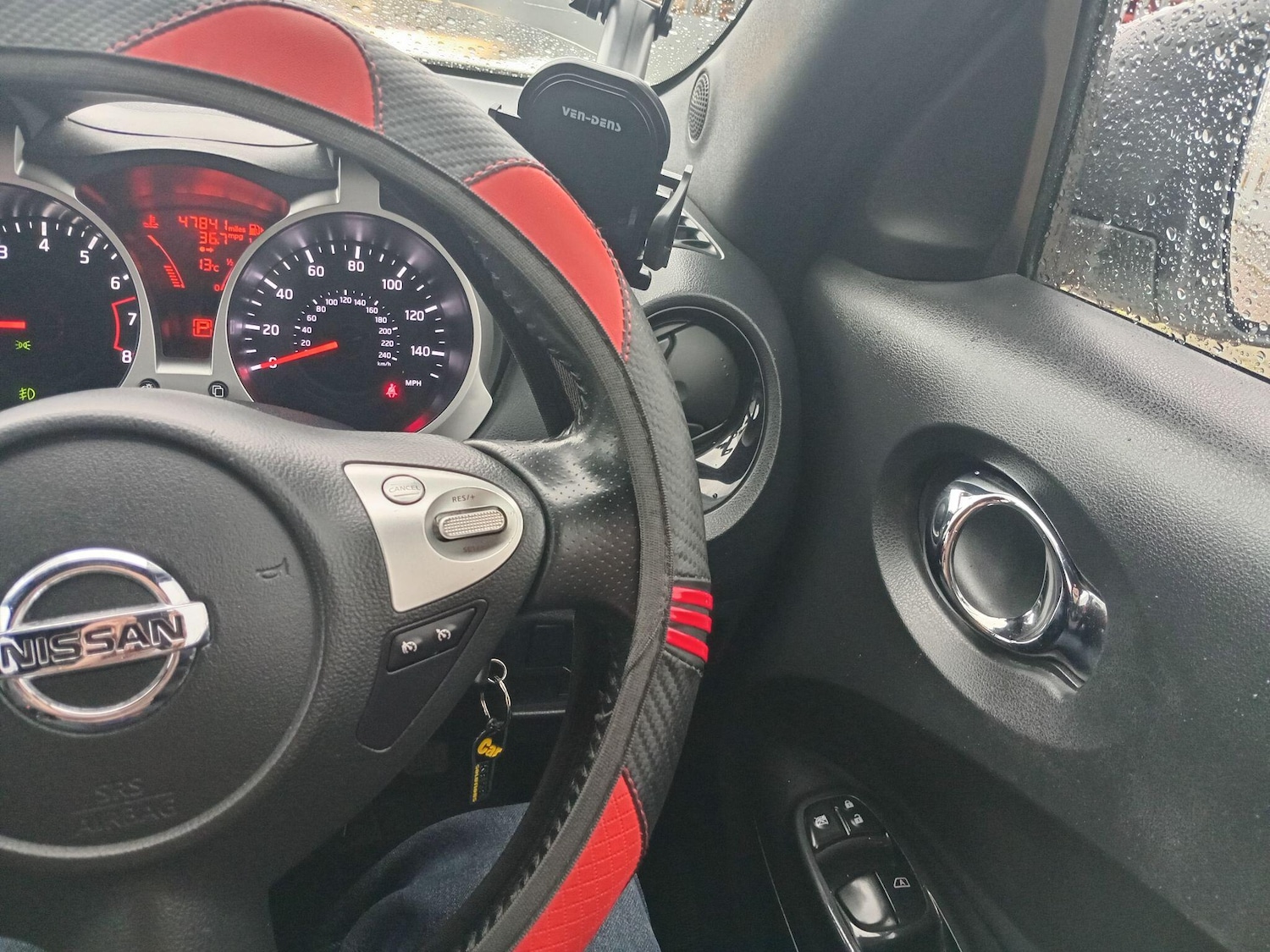Used Nissan Juke 2015 for sale - 76550768: Photo 43