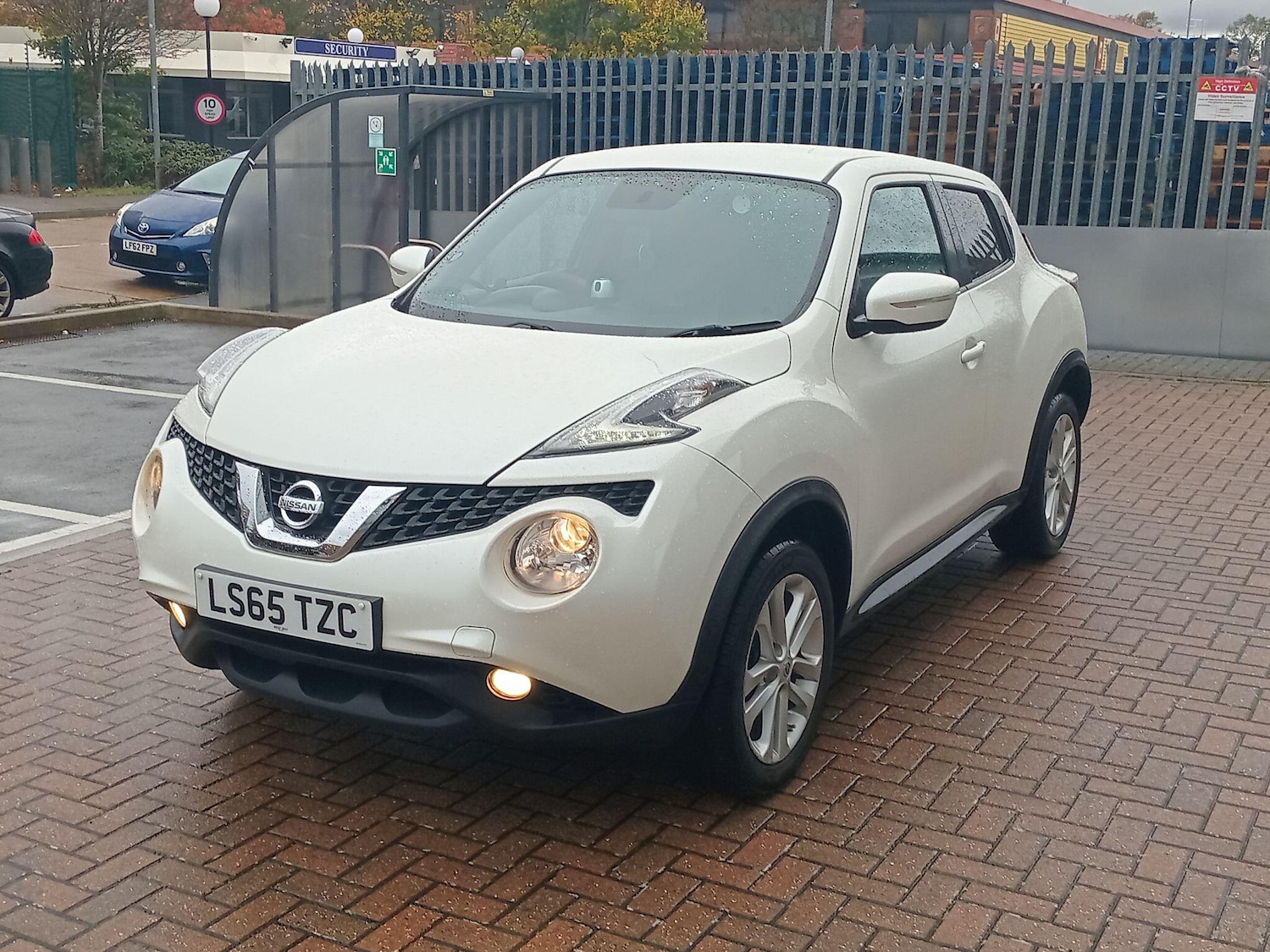 Used Nissan Juke 2015 for sale - 76550768: Photo 7