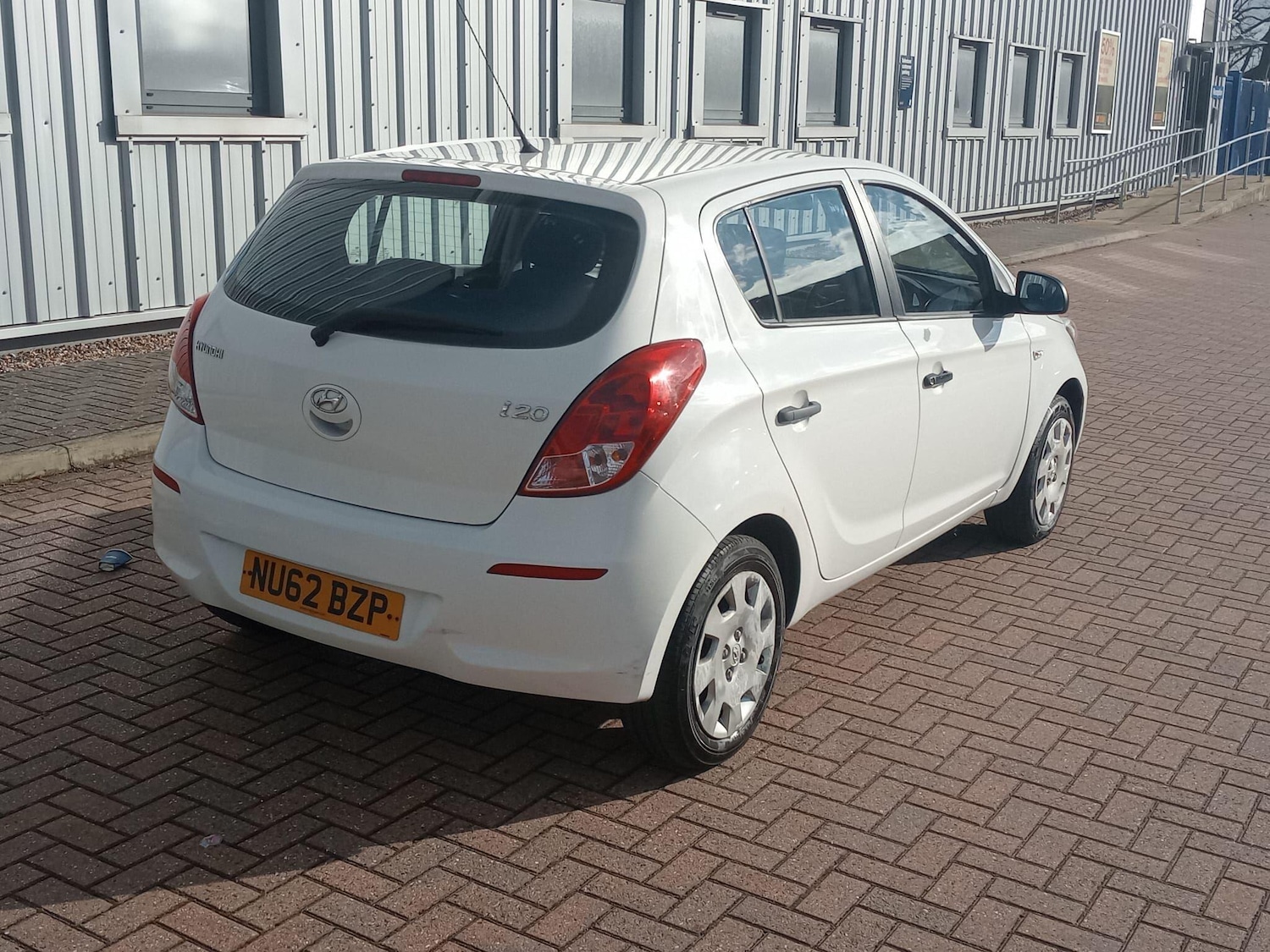 Used Hyundai i20 2012 for sale - 77439740: Photo 13