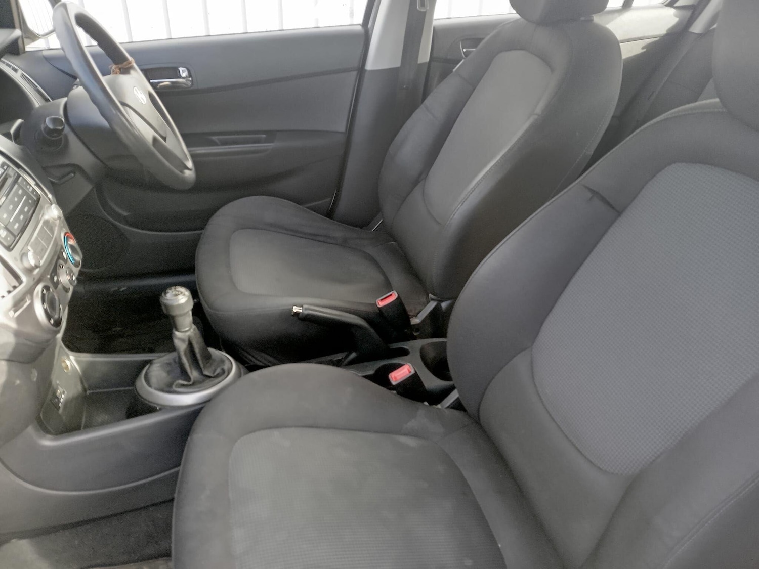 Used Hyundai i20 2012 for sale - 77439740: Photo 18