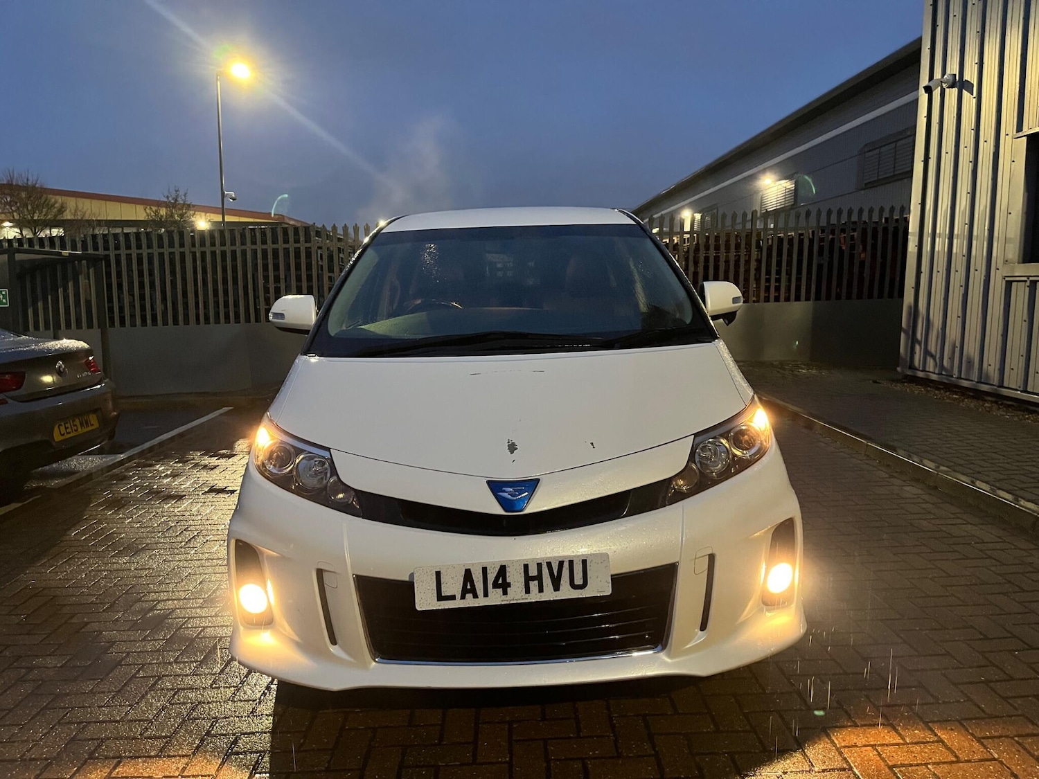 Used Toyota Estima 2026 for sale - 77564768: Photo 11