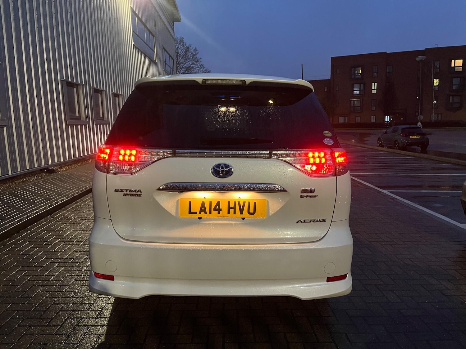 Used Toyota Estima 2026 for sale - 77564768: Photo 17