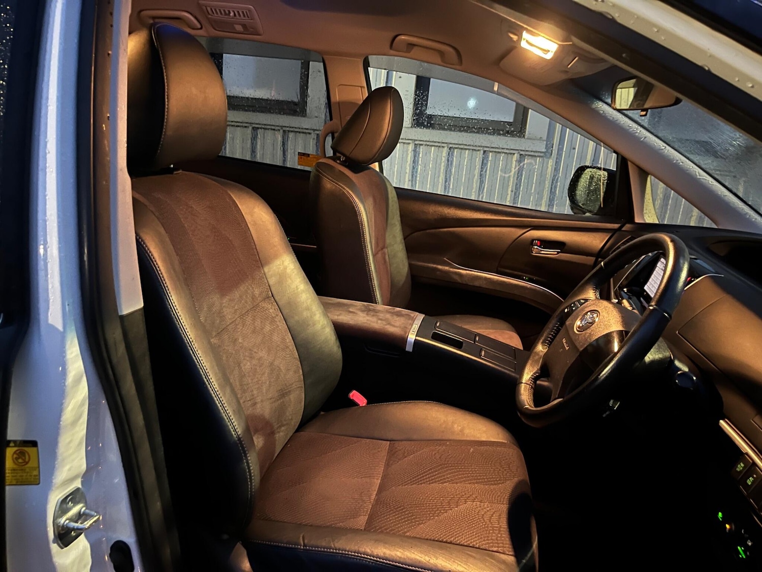 Used Toyota Estima 2026 for sale - 77564768: Photo 23