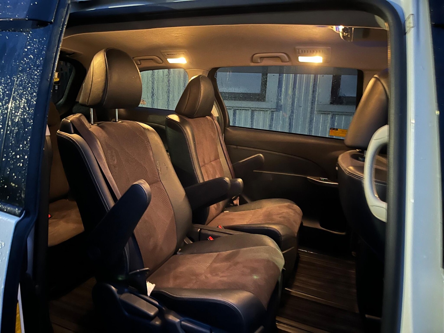 Used Toyota Estima 2026 for sale - 77564768: Photo 32