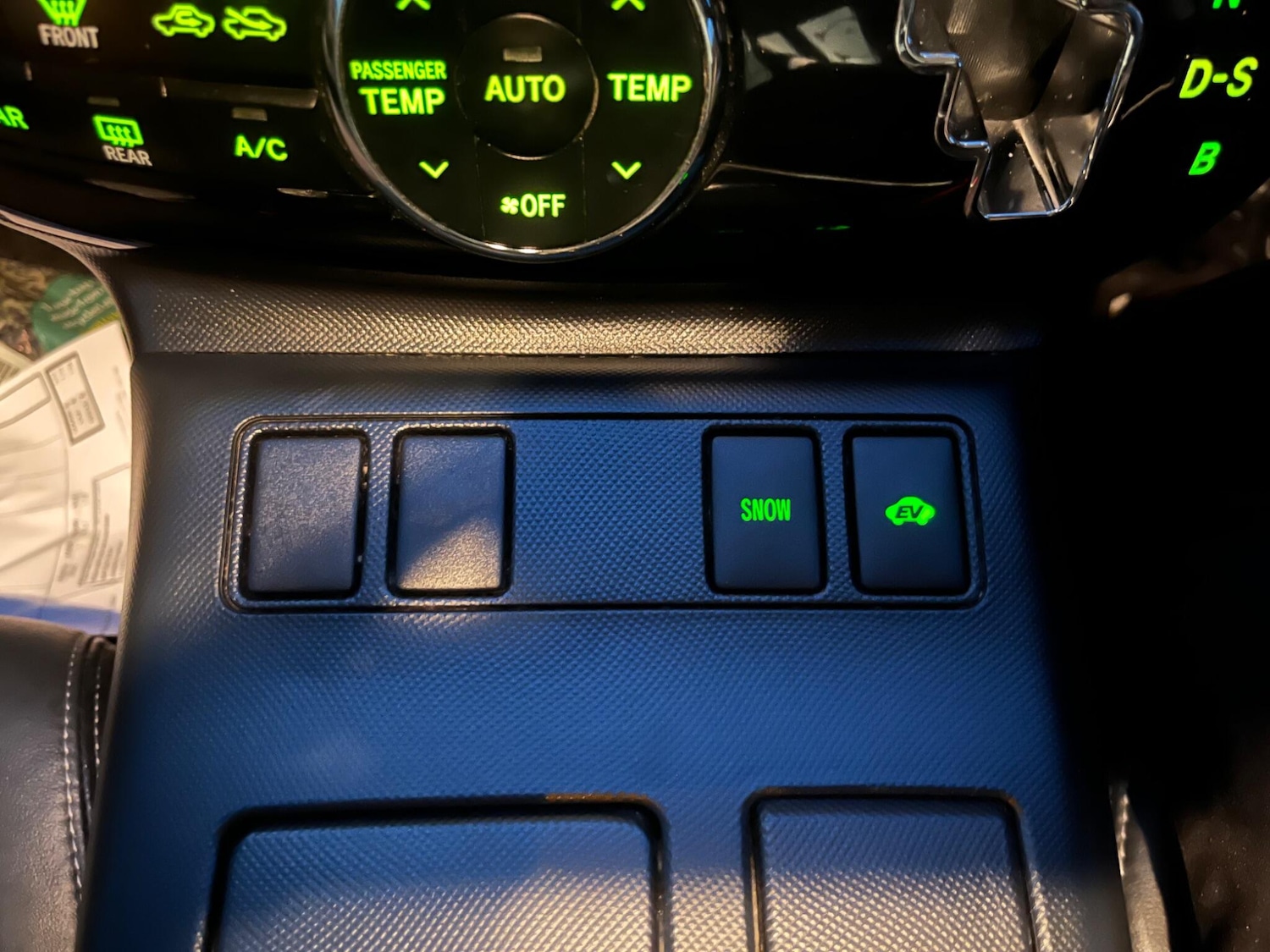 Used Toyota Estima 2026 for sale - 77564768: Photo 37