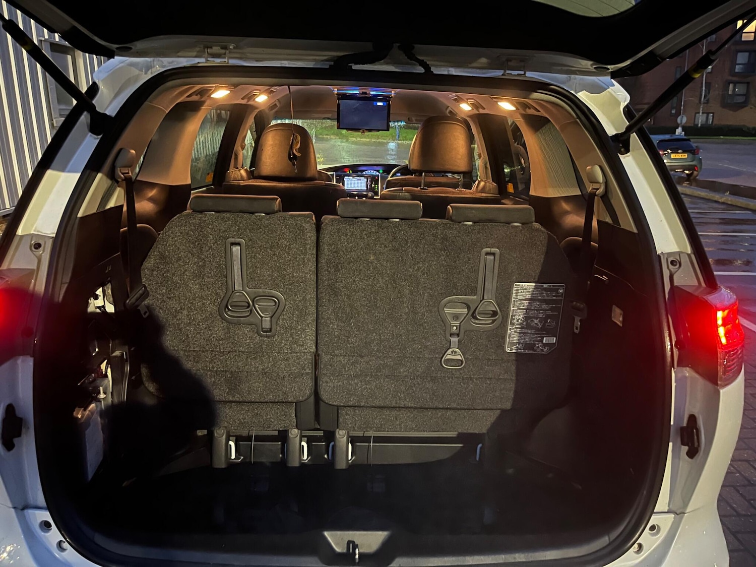 Used Toyota Estima 2026 for sale - 77564768: Photo 46