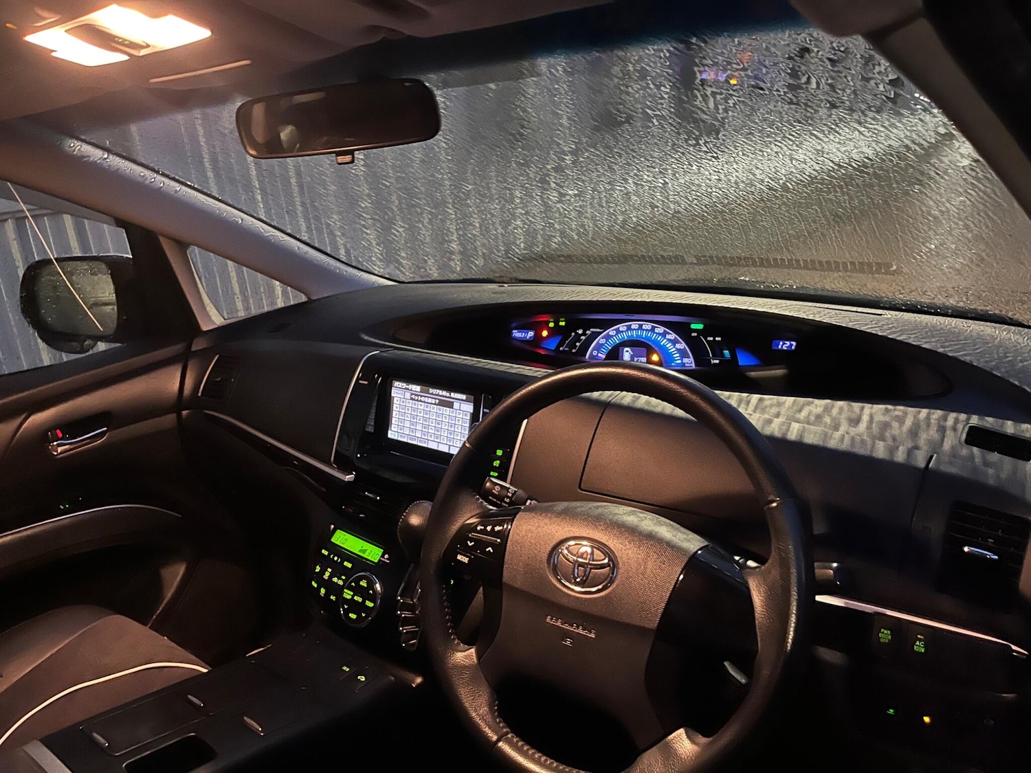 Used Toyota Estima 2026 for sale - 77564768: Photo 47