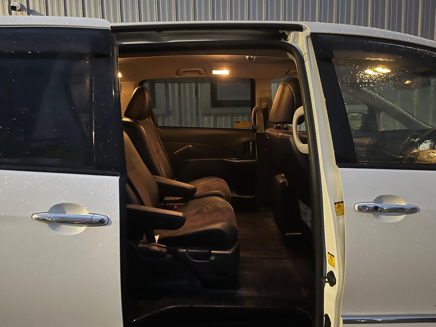 Used Toyota Estima 2026 for sale - 77564768: Photo 58