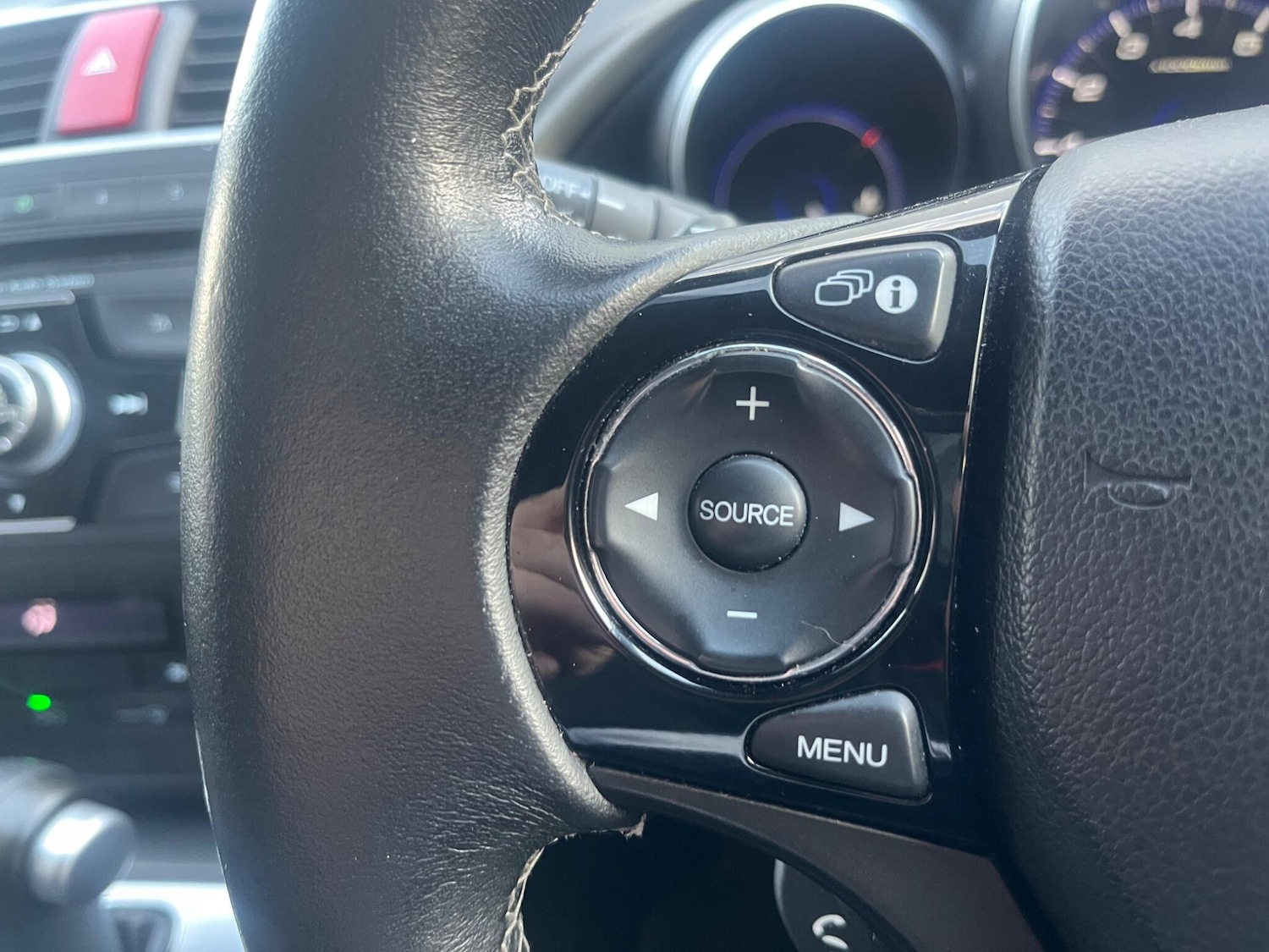 Used Honda Civic 2014 for sale - 77315289: Photo 55