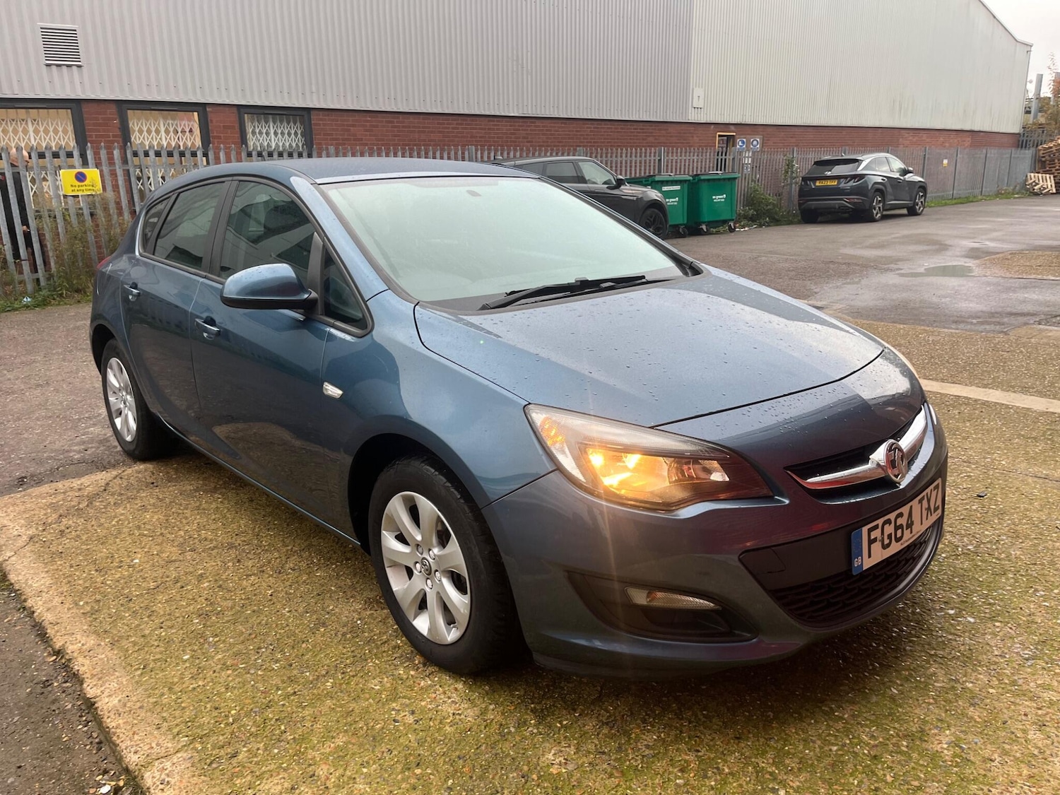 Used Vauxhall Astra for sale - 76521860: Photo 1