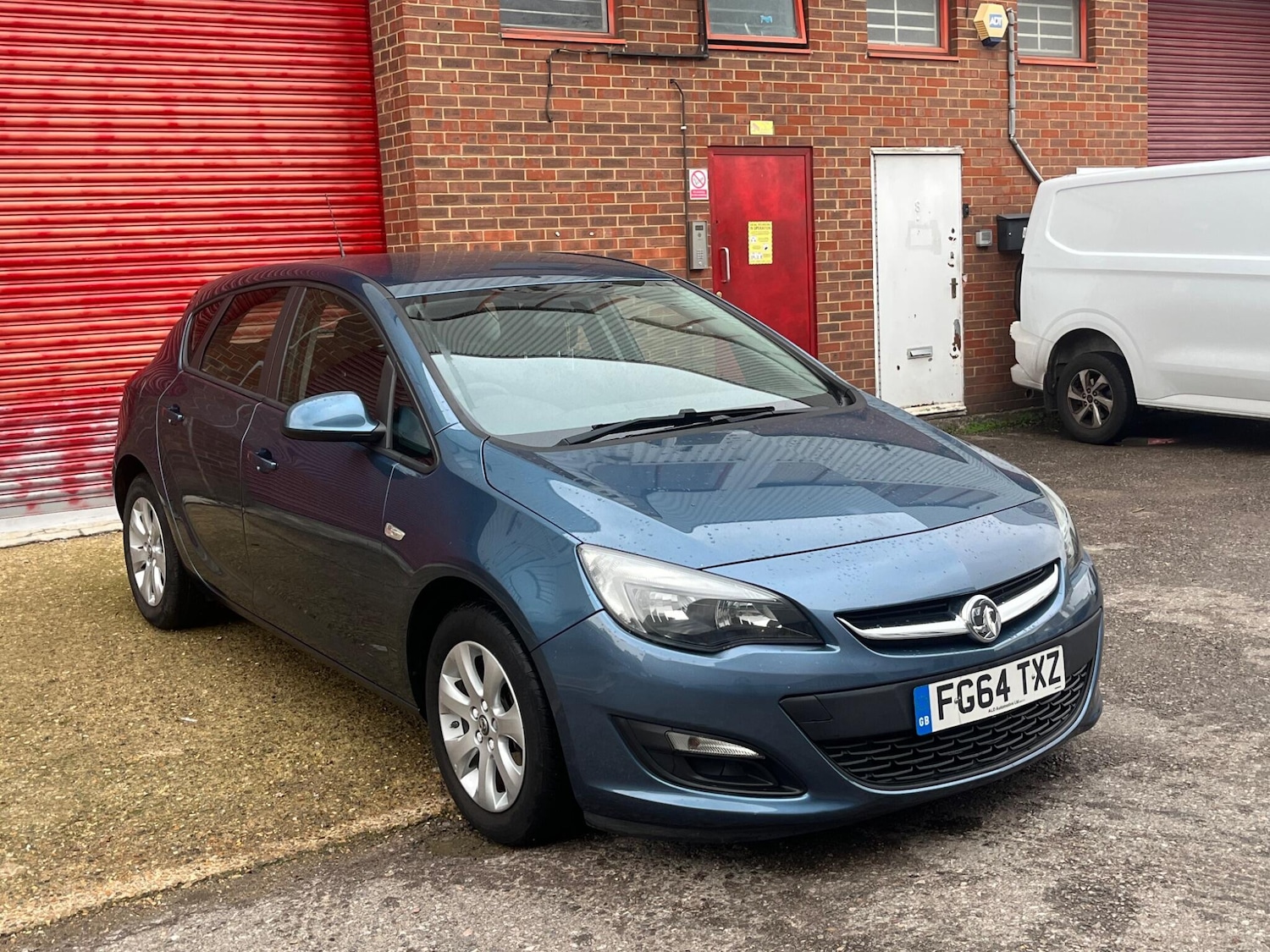 Used Vauxhall Astra for sale - 76521860: Photo 3