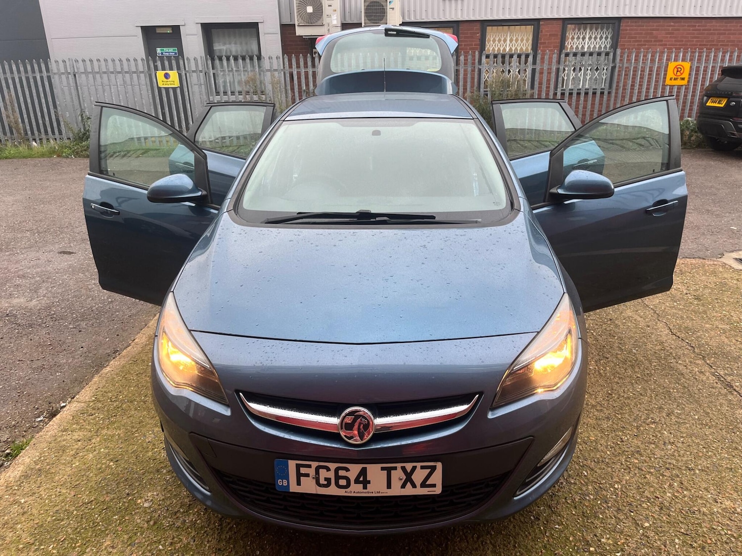 Used Vauxhall Astra for sale - 76521860: Photo 5