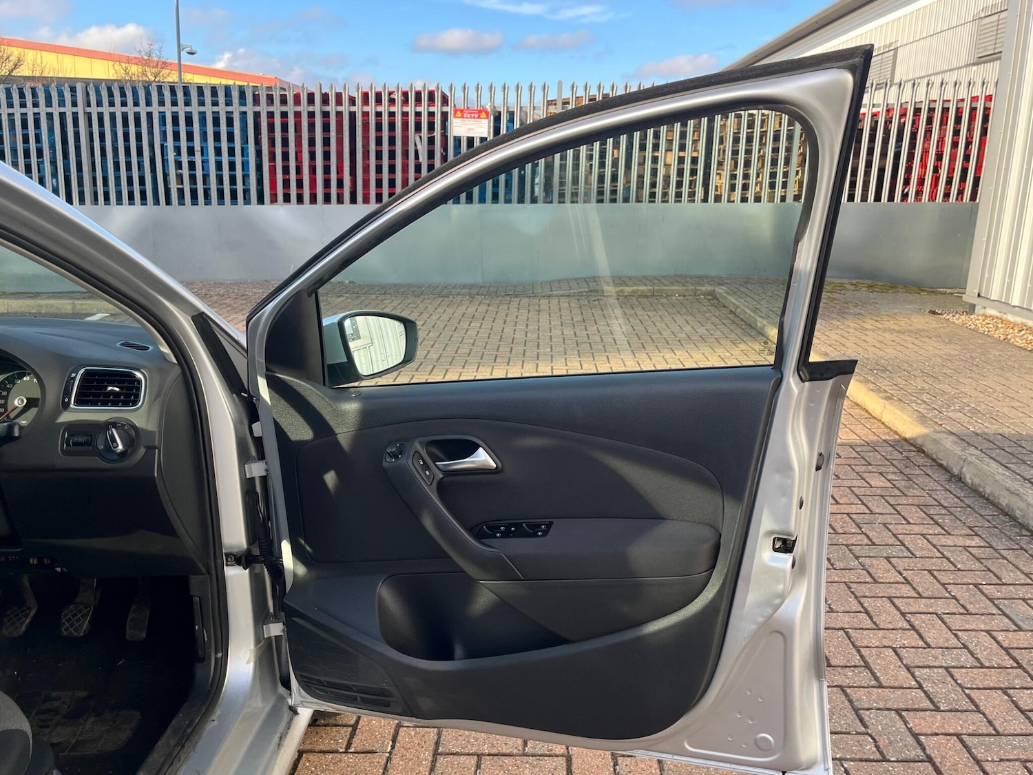 Used Volkswagen Polo for sale - 77237710: Photo 50