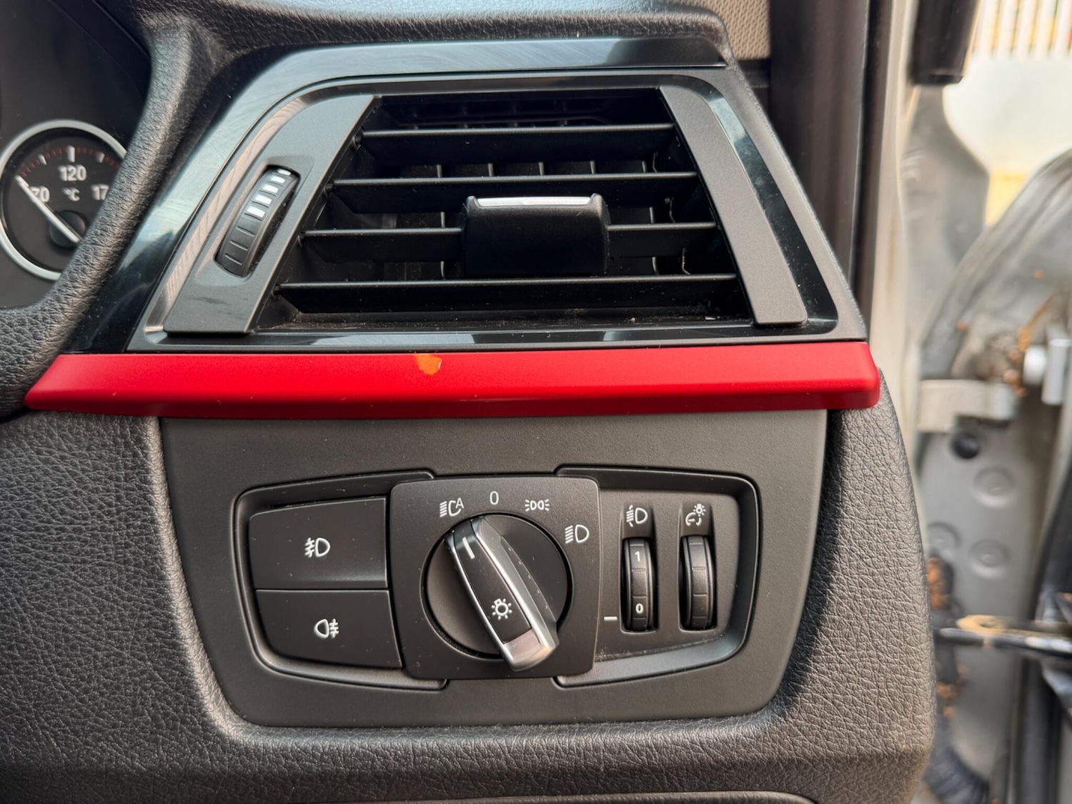 Used BMW 3 Series 2013 for sale - 77982474: Photo 27