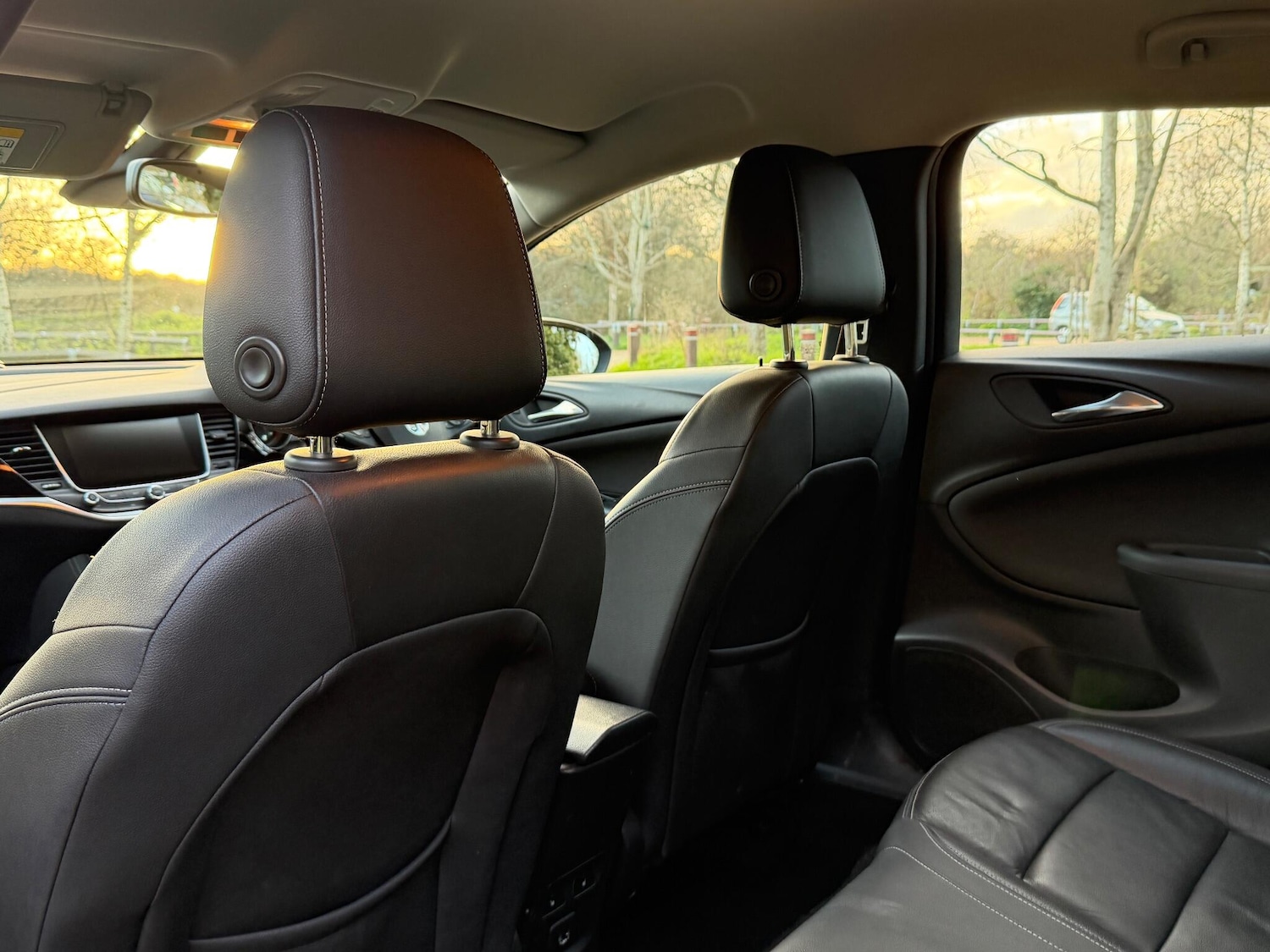 Used Vauxhall Astra 2018 for sale - 77057160: Photo 25