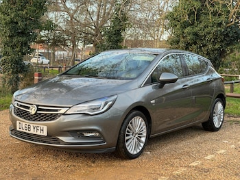 Used Vauxhall Astra 2018 for sale - 77057160: Photo