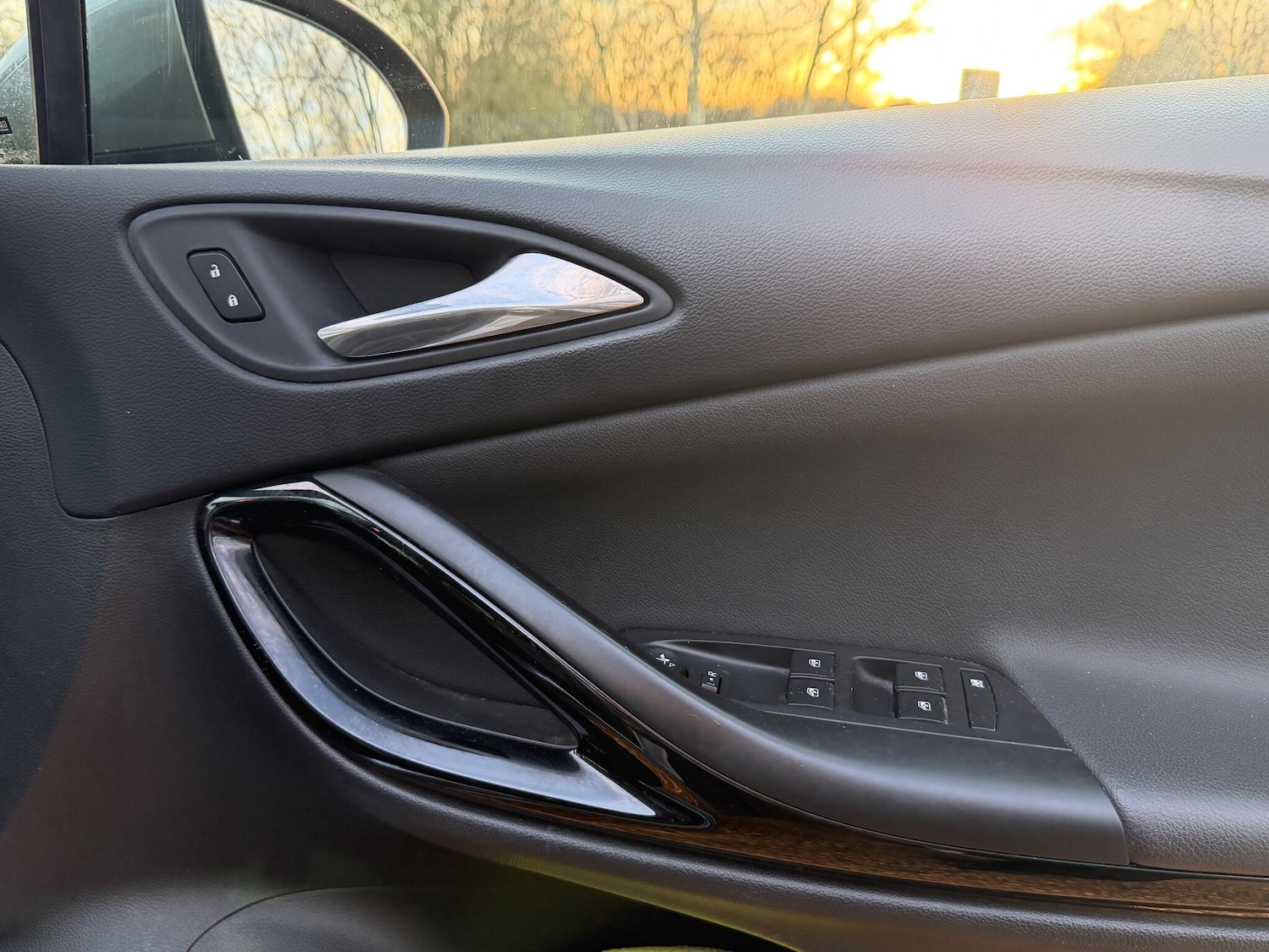 Used Vauxhall Astra 2018 for sale - 77057160: Photo 40