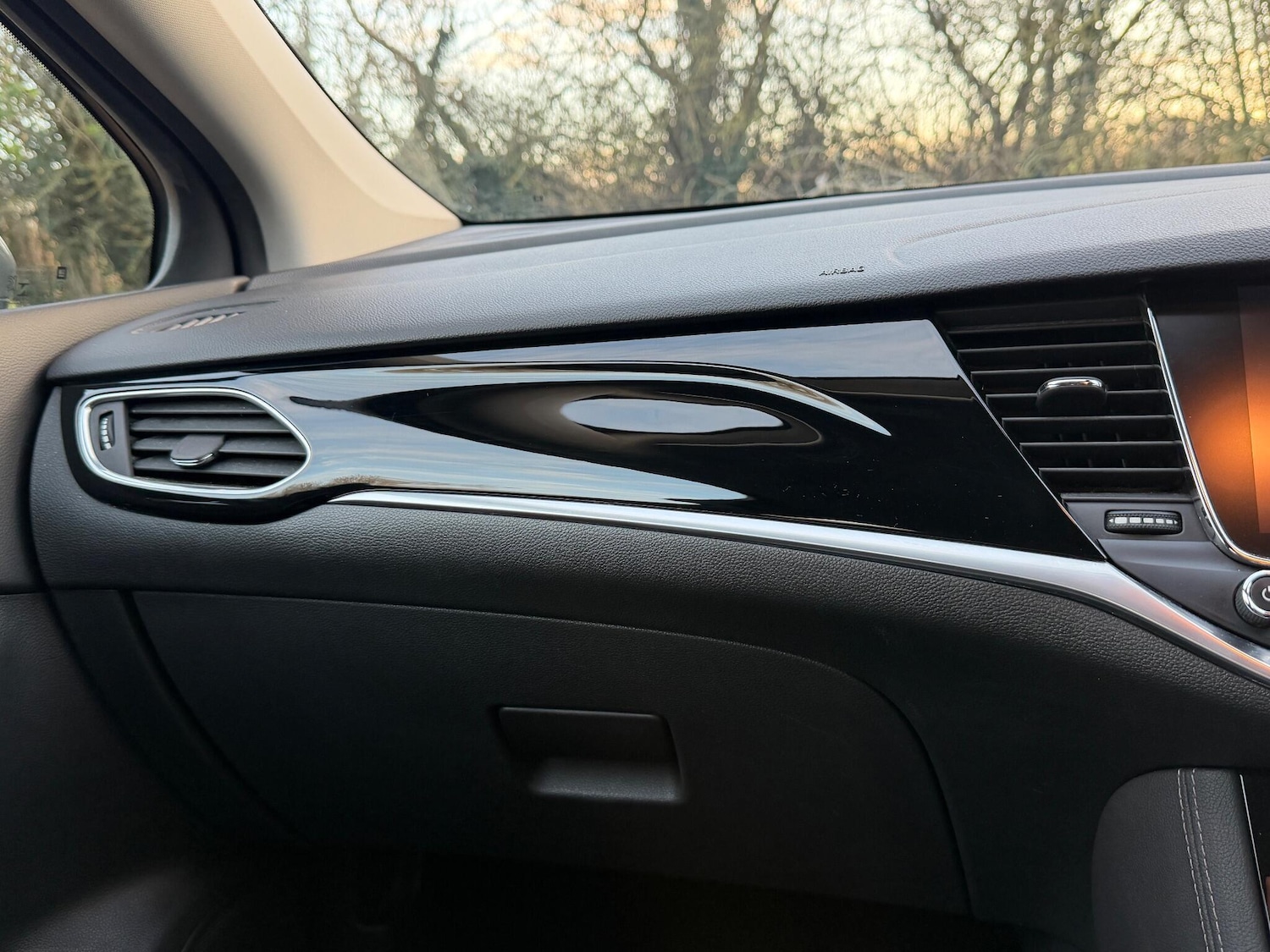 Used Vauxhall Astra 2018 for sale - 77057160: Photo 59