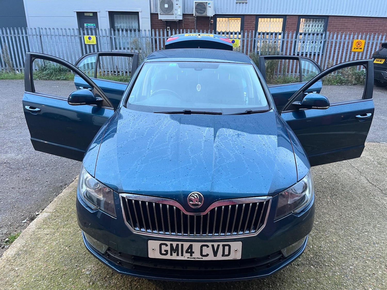 Used Skoda Superb for sale - 76521978: Photo 2